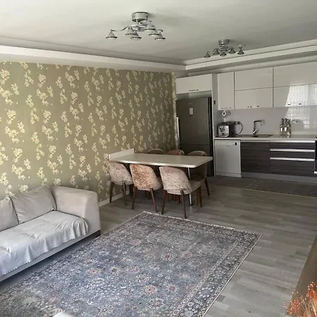 Te Denize Yakin Iki Arti Bir Lux Appartamento